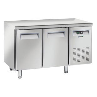 Negative refrigerated counter