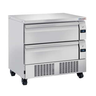 Undercounter refrigerated chef base